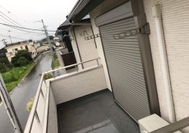暴風雨に備え2階にもシャッターを設置！浜松市での防災シャッターの施工事例。 アイキャッチ画像