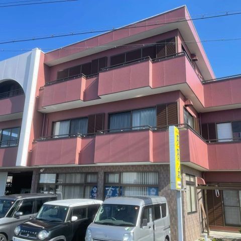 【浜松】一般住宅はもちろん、法人のお客様の施工実績も多数！外壁の色を変えて印象がガラリと変わった施工事例