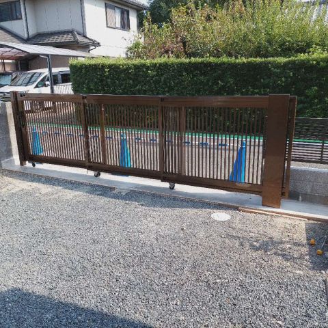 【浜松】経年劣化してしてきた蛇腹の門扉をスライド式に交換！ブロック塀も壊してフェンスへ♪