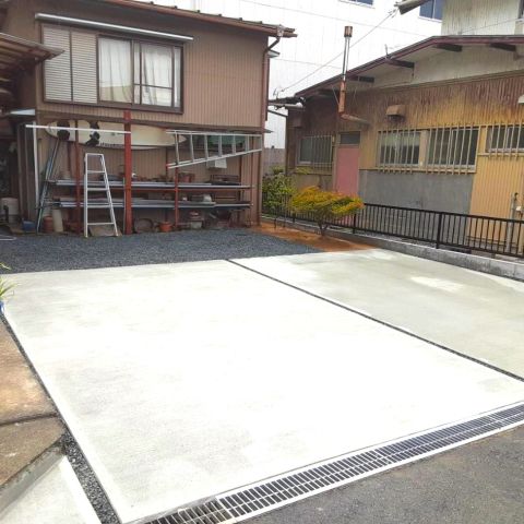 駐車場をコンクリートにしてお悩み解消！ブロック塀はフェンス新設へ！