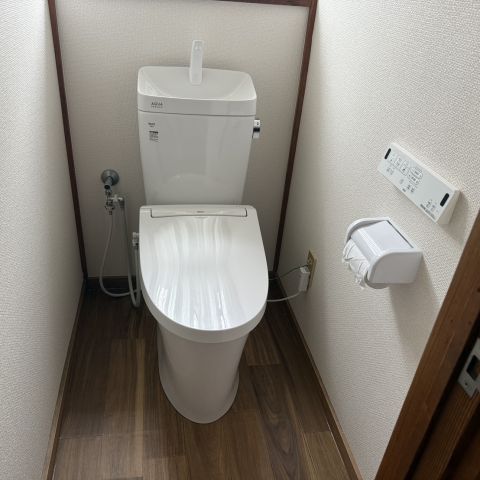浜松市浜名区でトイレの床がふわふわするのはなぜ？便器交換だけでは済まないこともあります アイキャッチ画像